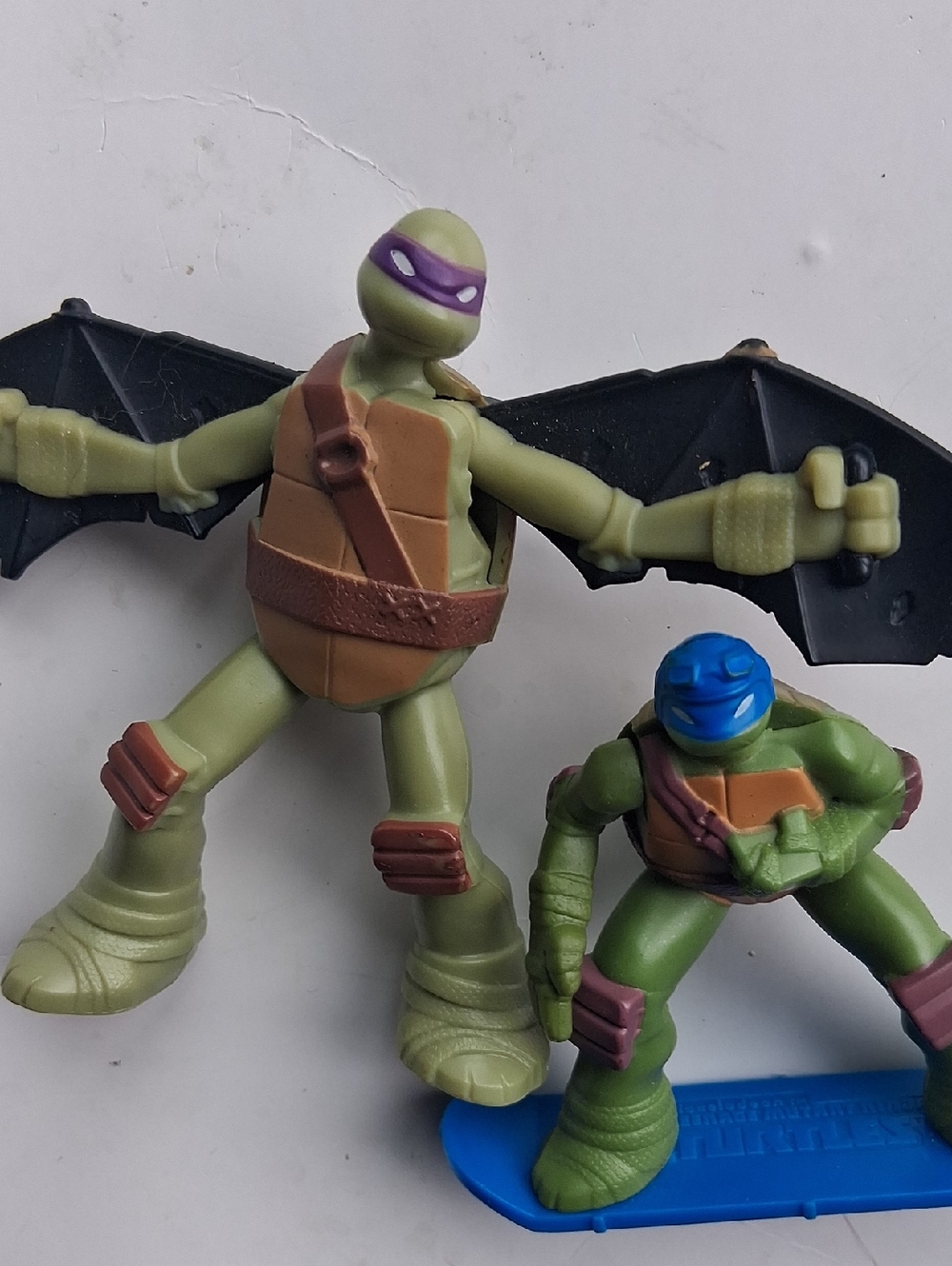 Green Turtle Action Figure Duo with Purple and Blue Masks - Kids Toys